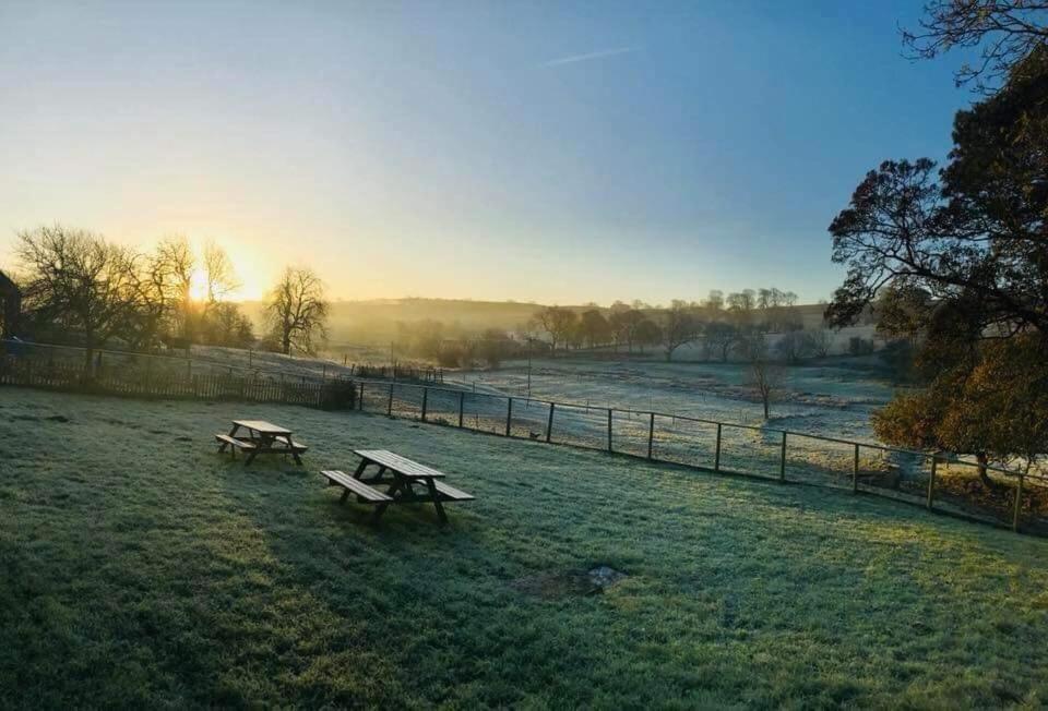 Gratton Grange Farm Bed & Breakfast Elton  Eksteriør bilde